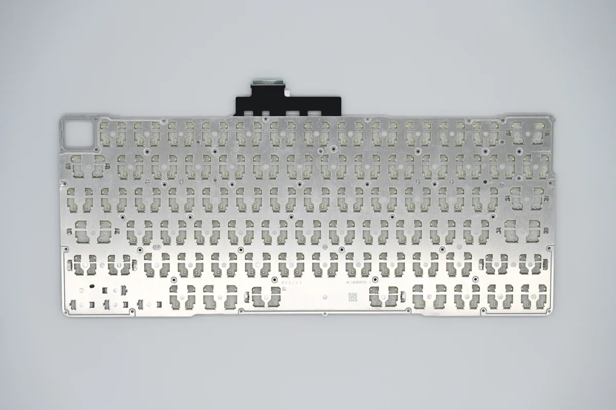 MacBook Neo A3404 keyboard with/out fingerprint 8